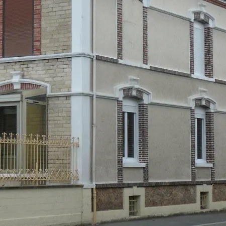 L Saison Holiday home Conflans-sur-Seine